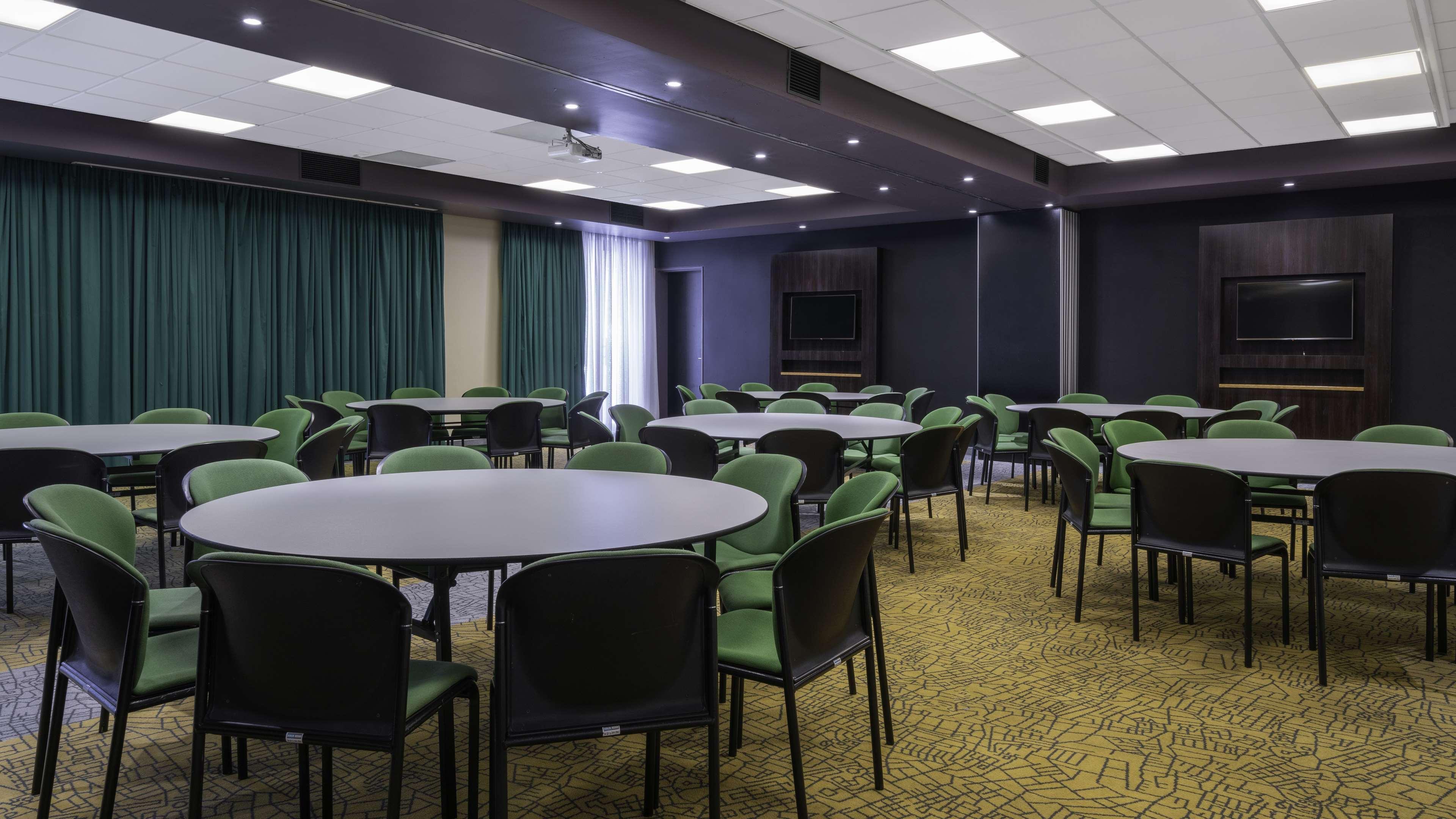 Hotel Park By Radisson Newlands 3*