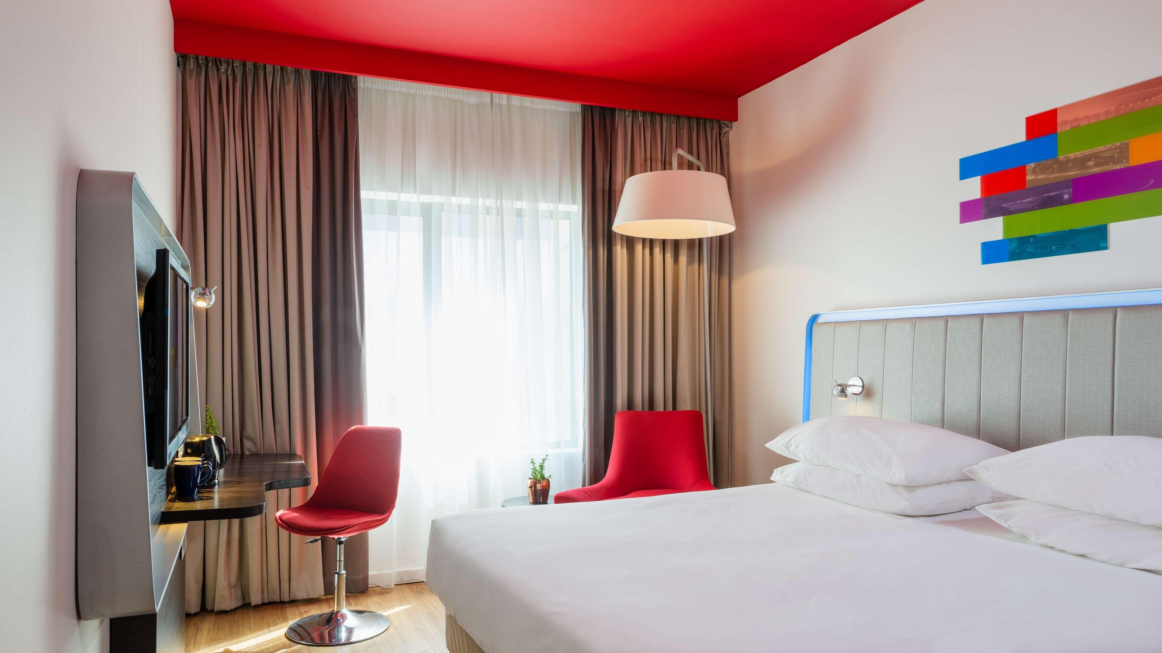 Park By Radisson Newlands 3*